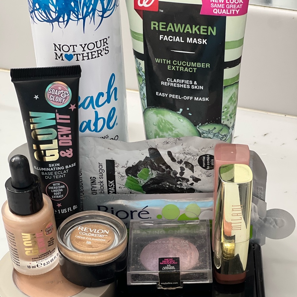 New and Used (Once) Make up and Hair bundle